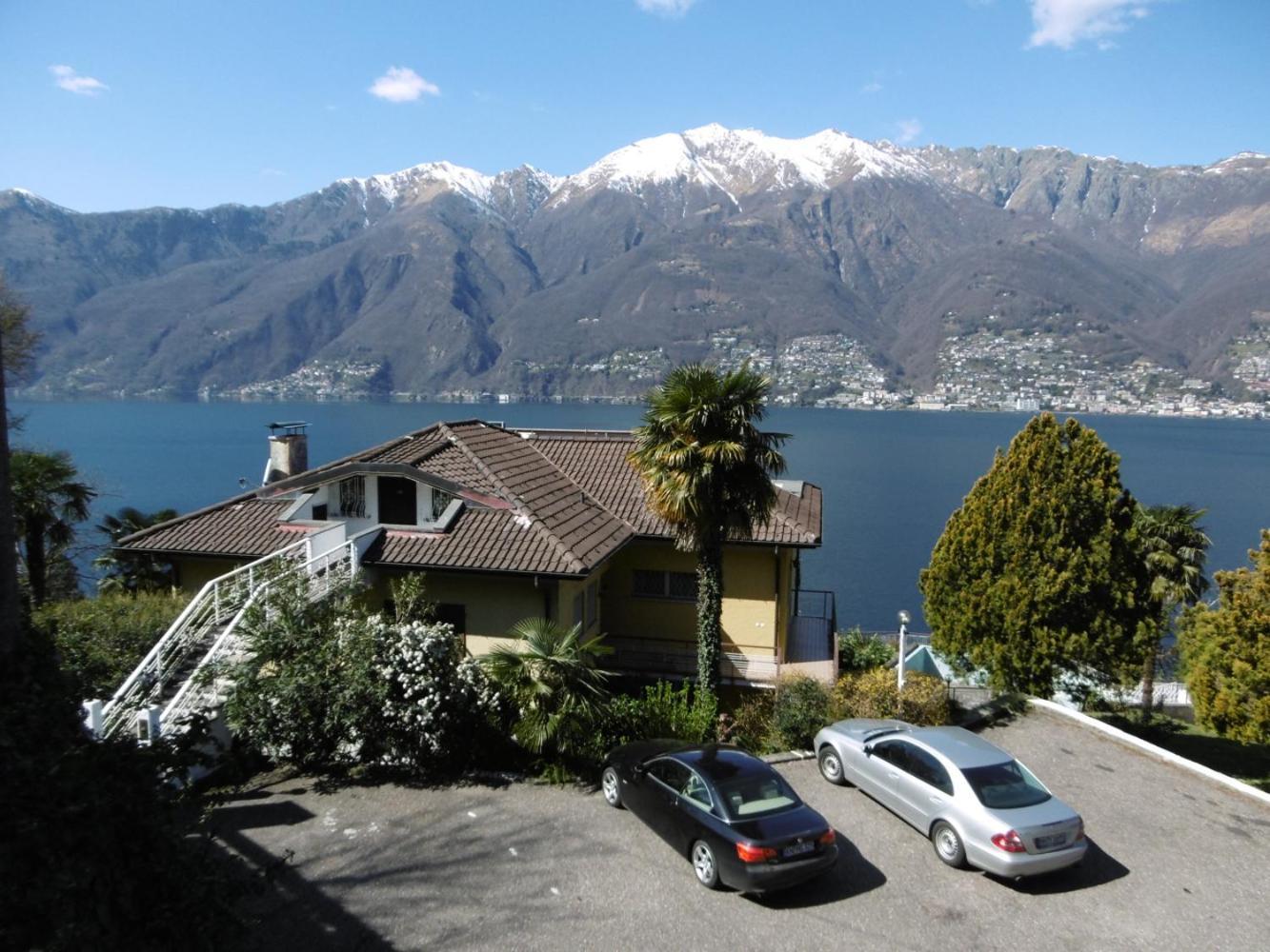 Casa Roccia Lägenhet Pino Lago Maggiore Exteriör bild