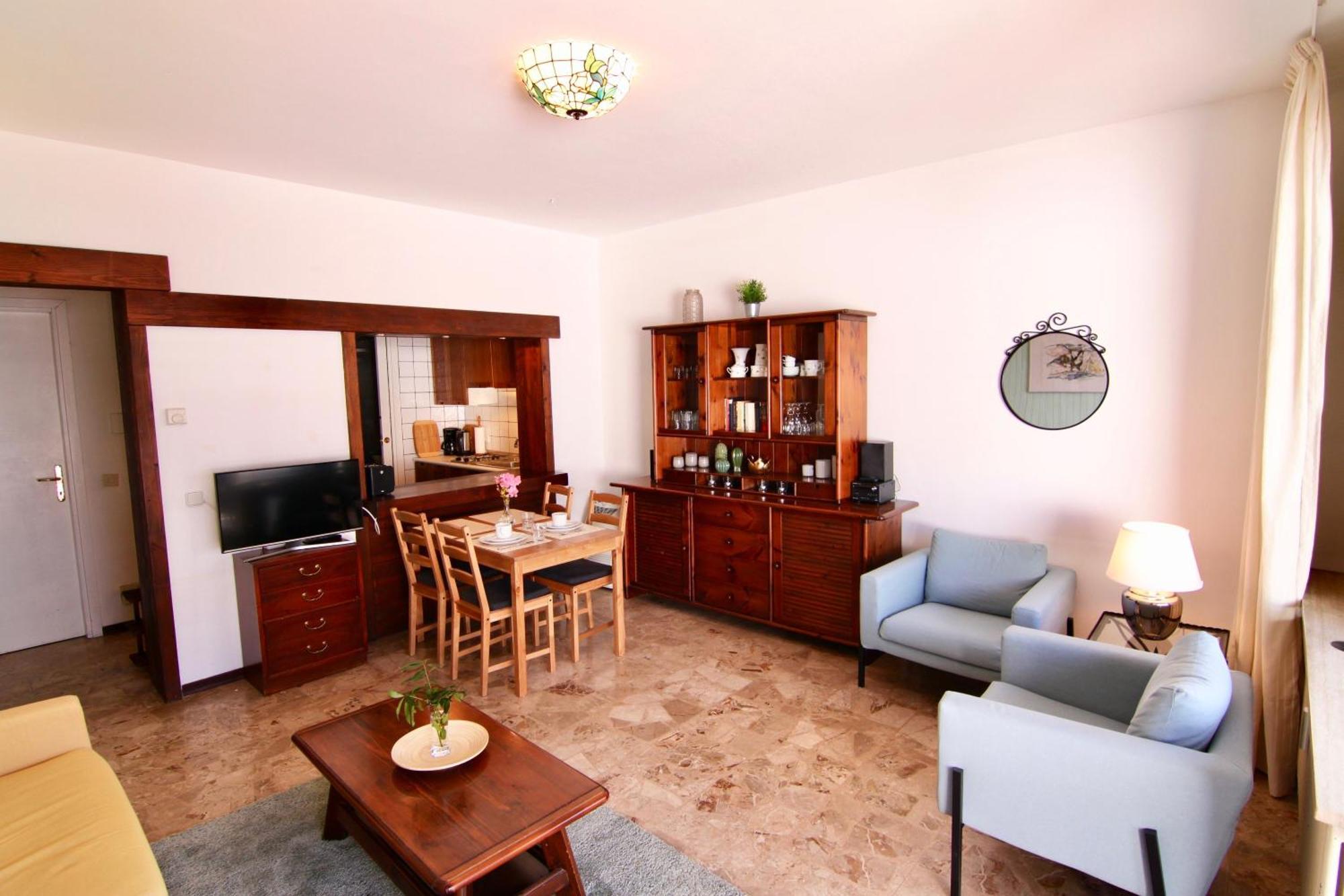 Casa Roccia Lägenhet Pino Lago Maggiore Exteriör bild